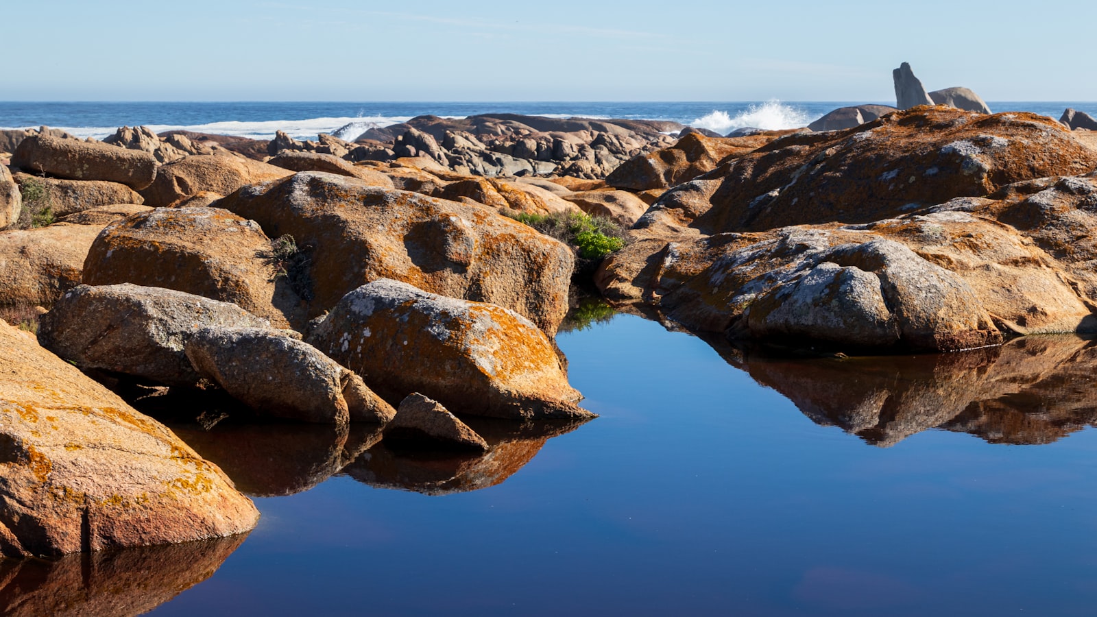 The rock formations of Bourke's Luck Potholes